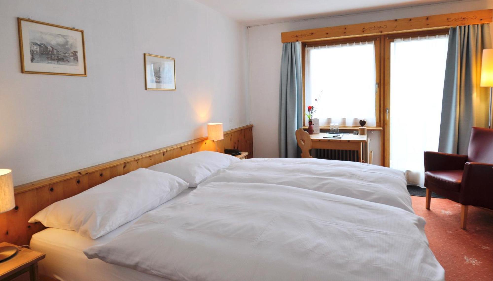 פונטרסינה Hotel Bernina מראה חיצוני תמונה
