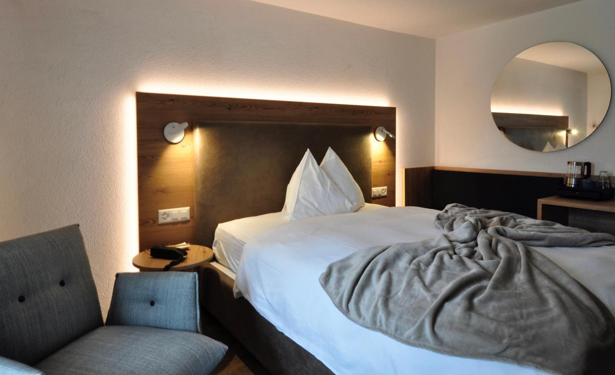 פונטרסינה Hotel Bernina מראה חיצוני תמונה