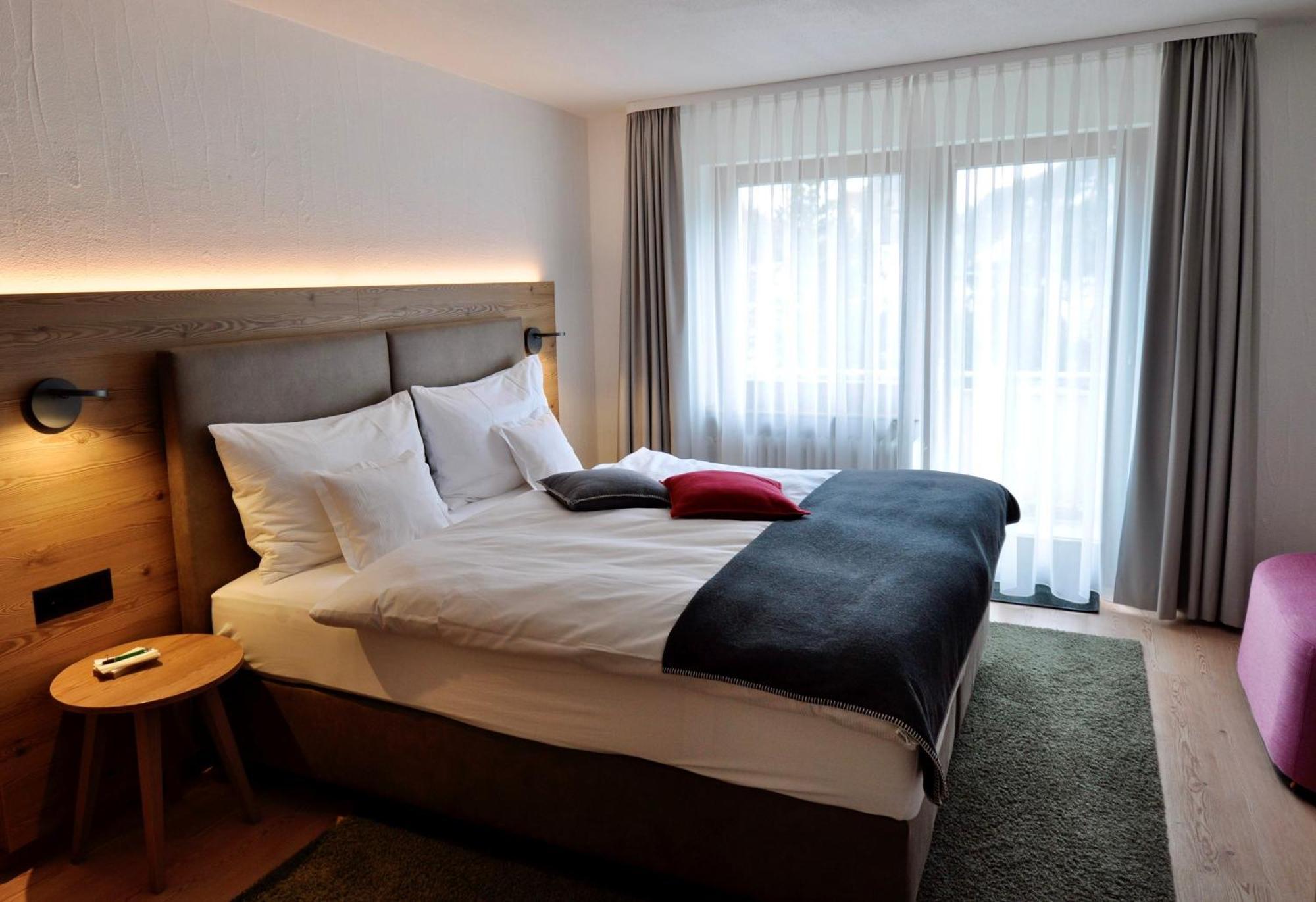 פונטרסינה Hotel Bernina מראה חיצוני תמונה