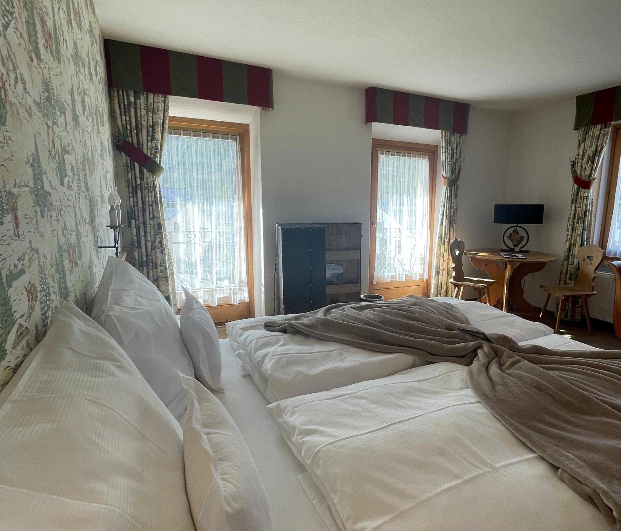 פונטרסינה Hotel Bernina מראה חיצוני תמונה