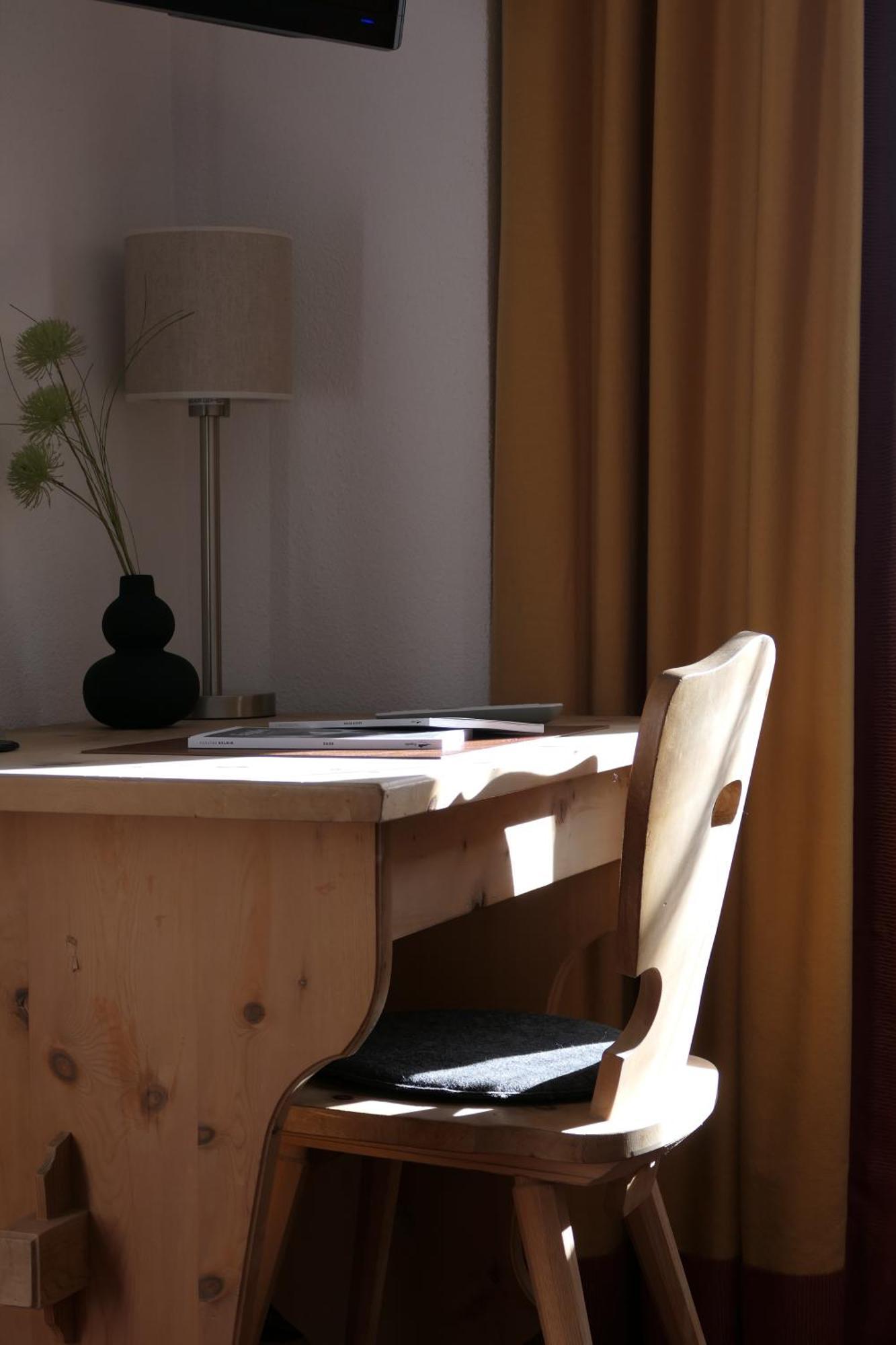 פונטרסינה Hotel Bernina מראה חיצוני תמונה