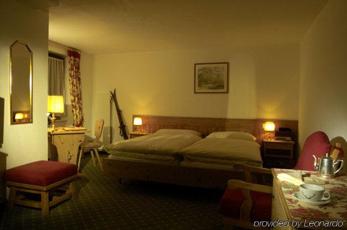 פונטרסינה Hotel Bernina חדר תמונה