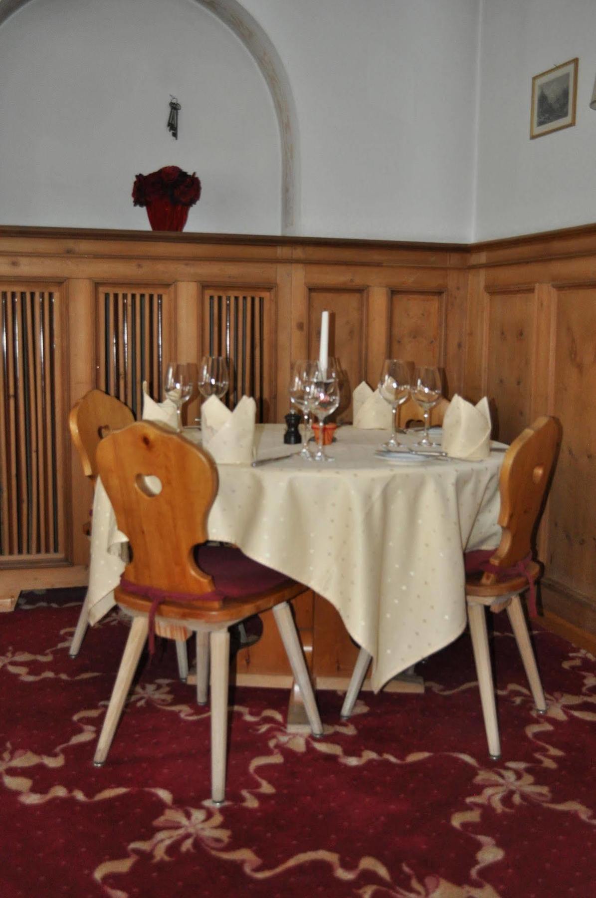 פונטרסינה Hotel Bernina מראה חיצוני תמונה