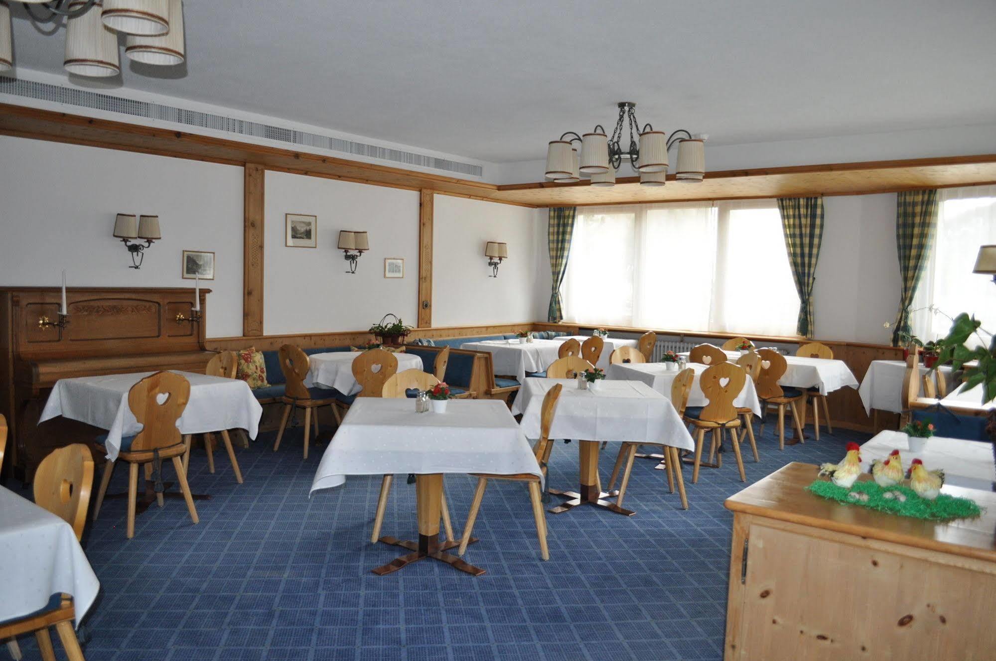 פונטרסינה Hotel Bernina מראה חיצוני תמונה